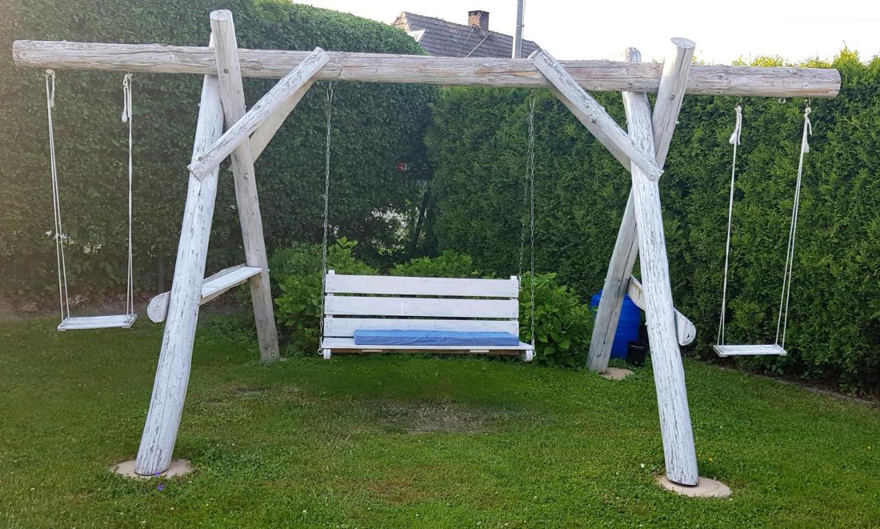 Pokoje Goscinne U Anny Ujście-Darłowskie Eksteriør bilde